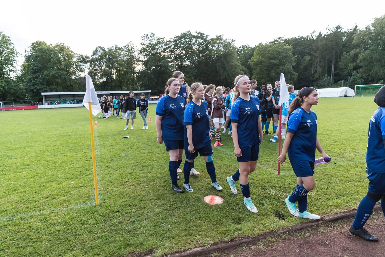 Bild 63 - Loewinnen Cup